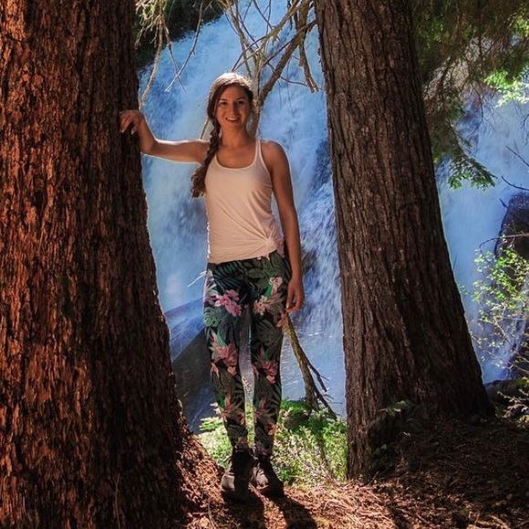 Tropical Print Leggings - Picture 11 of 11